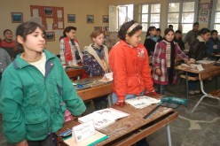 تلاميذ يدرسون بغرف تبريد في أكثر من 1000 مدرسة