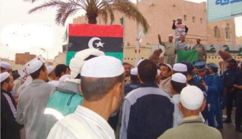 رفع عـلم ''دولــة بنغازي'' على مقر ولايـة غرداية
