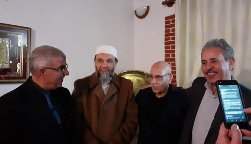بالصور.. جاب الله يزور المجاهد بورقعة بعد الإفراج عنه