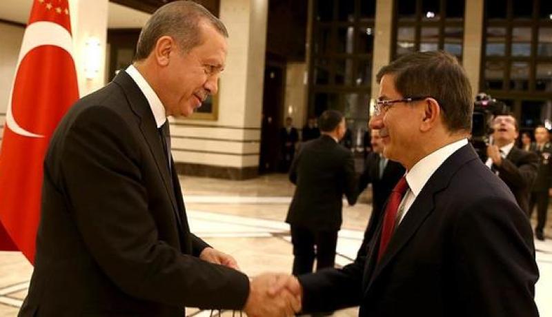 خلافات غير معلنة بين أردوغان وداود أوغلو