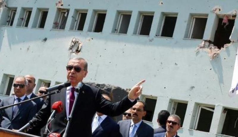 أردوغان .. إصلاح دستوري يجعل الاستخبارات وأركان الجيش تحت سلطتي