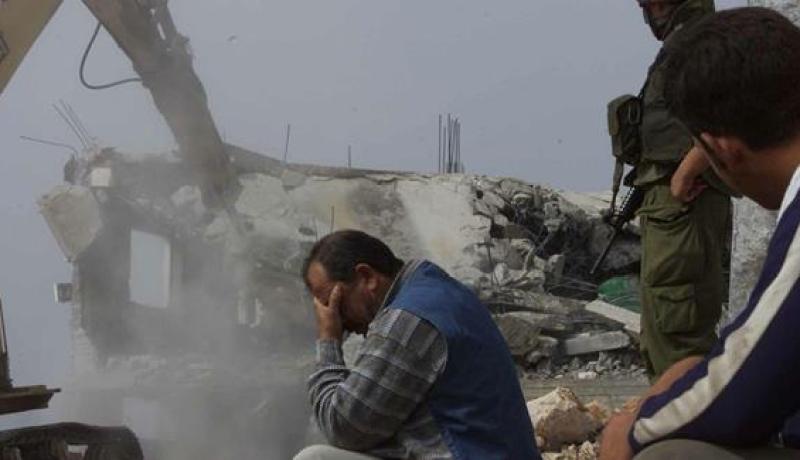 بعد عامين ونصف من بناءه .. الاحتلال الإسرائيلي يهدم منزل شقيقين في القدس