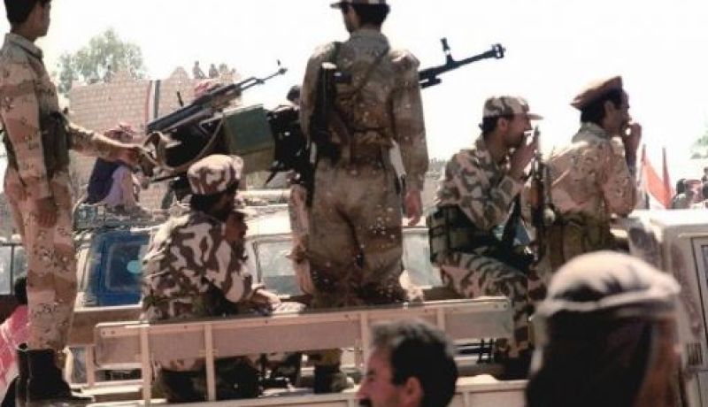 مقتل 4 مسلحين مدنيين من أنصار الجيش في هجوم انتحاري بجنوب اليمن