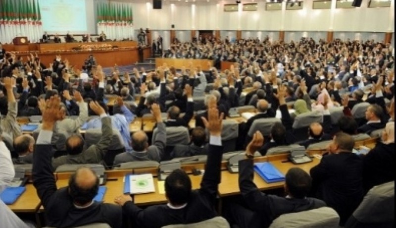 المجلس الشعبي الوطني يصادق على مشروع قانون المالية لسنة 2013