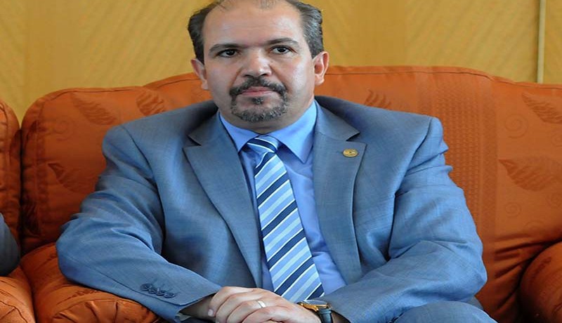 الوزيـر لا يطبـق التقشّف على نفسه