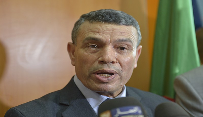 إلى أن تقع الفأس على الرأس