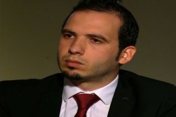 قساوسة استصغروني.. وأفضّل تقديم البرامج على تقديم الأخبار