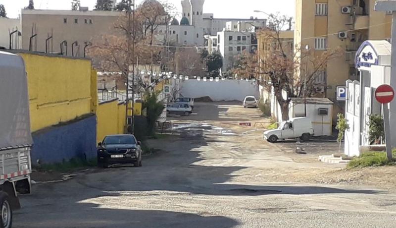 الشلف: المواطنون يطالبون السلطات بفتح الممرات المغلقة بمحاذاة طريق المحجرة