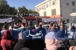 بالصور ..عمال وأطباء مستشفى محمد بوضياف بأم البواقي يطردون المدير