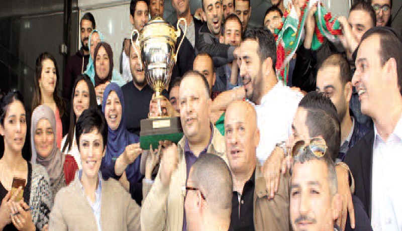 لاكوب تـاع لكبـار وغـريب يهـديها لـ  النهار