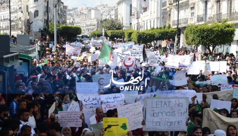 الطلبة في المسيرة 18 ويطالبون بانتخابات من دون «الباءات»