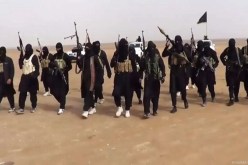 رمزي الرّميح ألف طيّار ينفّذون ضربات جوّية على مواقع داعش ولن نستثني المناطق الحدودية مع الجزائر