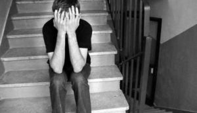 اتخاذ القرارات الخاطئة في صميم حياتي جعلني عاجزا