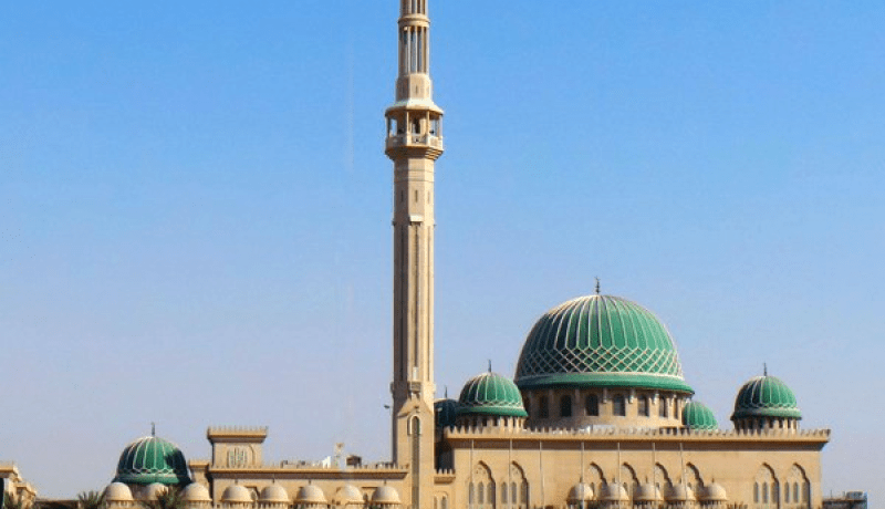 قطر تعلن الخميس أول أيام العيد