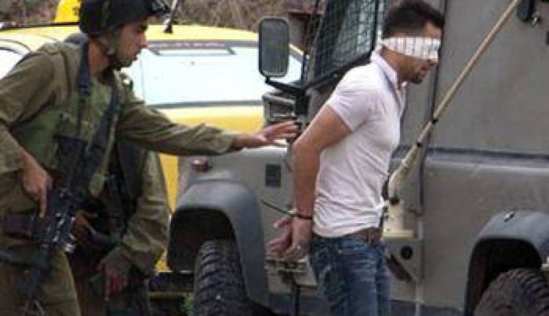 قوات الاحتلال الإسرائيلي تعتقل شابا فلسطينيا بالضفة المحتلة