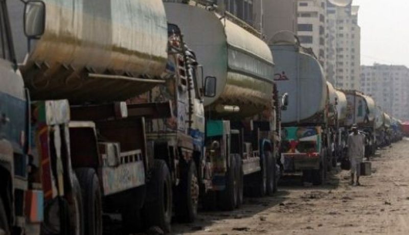 طالبان تهدد بمهاجمة شاحنات إمدادات  الناتو