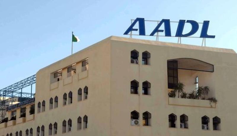 موظفو المدرية الجهوية لـ عدل  بتيارت يحتجون