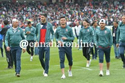 بالصور.. لاعبو المكرة يُعاينون أرضية “دار الشرع”