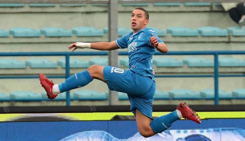 “باتريك فييرا” يطلب التعاقد مع “بن ناصر”