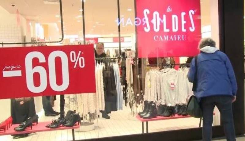 تخفيضات بـ 60 بالمائة على الألبسة بالعاصمة