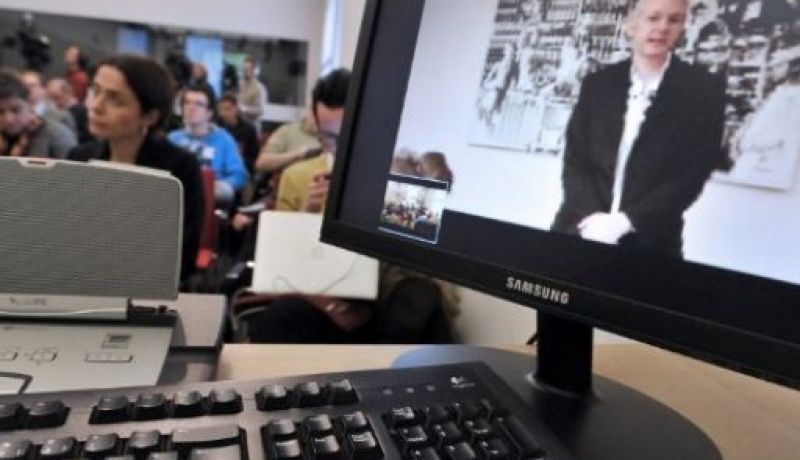 أسانج يتهم سياسيي اليمين الأمريكي بمنع تسليم 50 مليون دولار من التبرعات لويكيليكس