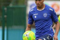 فيتوريا سيتوبال و بوافيستا يتنافسان من أجل التعاقد مع حمزاوي يانيس