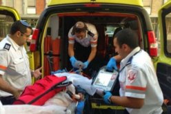 إصابة 4 إسرائيليين بجروح خطيرة في عملية طعن قرب مستوطنة كريات غات