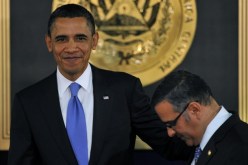 أوباما :القذافي قد يتمسك بالسلطة بالرغم من الهجوم عليه