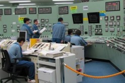 تصاعد الدخان من المفاعلين الثاني والثالث في محطة فوكوشيما