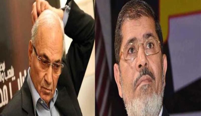 بسبب مرسي وشفيق .. رجل يصفع والدته وآخر يطلق زوجته