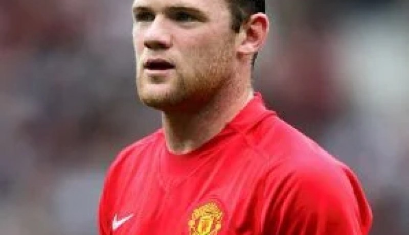 باريس سان جيرمان الفرنسي يستعد لتقديم عرض خيالي للانجليزي واين روني