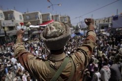 جنرالات اليمن ينقلبون على الرئيس وينضمّون إلى الثوار