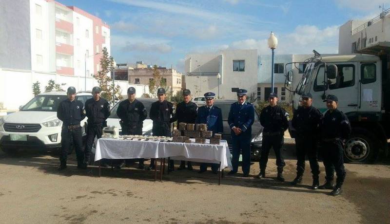 توقيف بارونين وحجز 14 كلغ من “الزطلة” بوهران