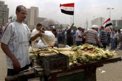 مواصلة الاعتصام في ميدان التحرير وموسى يدعو الرئيس القادم الى تشكيل حكومة طوارئ