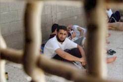 أسرى فلسطينيون يخوضون إضرابا عن الطعام ليوم واحد غدا