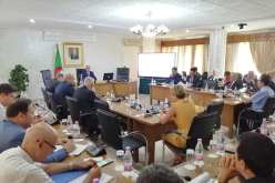 بالصور.. الأمين العام لوزارة الداخلية يعقد إجتماعا مع إطارات الوزارة