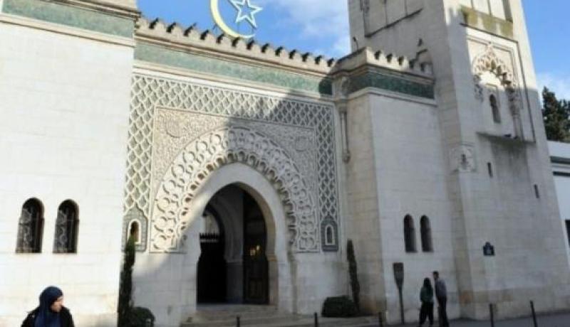 المجلس الفرنسي الاسلامي يطلب اجتماعا طارئا مع الحكومة لبحث مسألة حظر البوركيني
