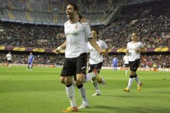 عادل رامي يقود فالنسيا الى الفوز على لياجوستيرا بهدف من من 50 متراً