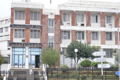 موظفون في بلدية بوزريعة يتاجرون ببطاقات إقامة لفائدة سمسار سيارات مقابل هدايا