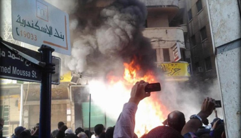 مصر:  إحراق عدة مقار لحزب  الحرية والعدالة
