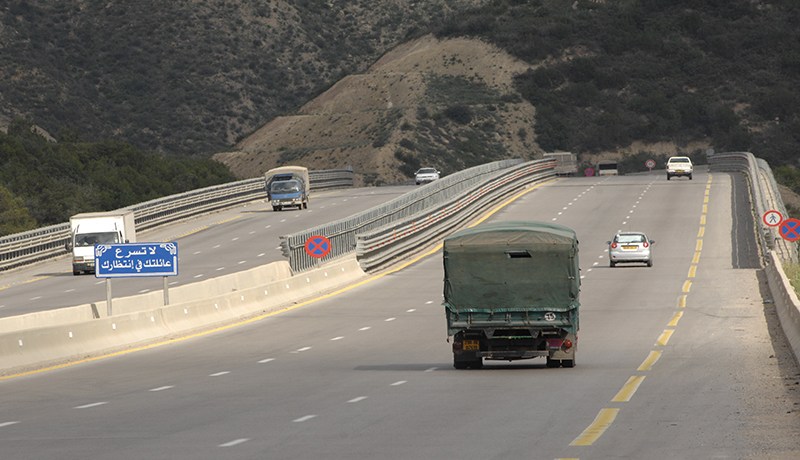 شركة صيـنـيـة متّهمة بتهريـب 4 ملايير مـن أمـوال الطريـق الـسيار شـرق غرب