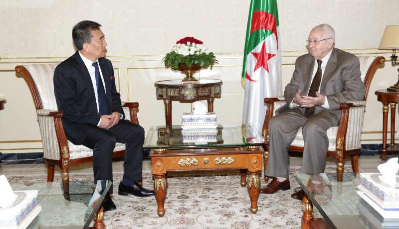 “بن صالح” يستقبل سفير كوريا الديموقراطية