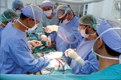 أول عملية جراحية تخص تشوهات القفص الصدري بوهران