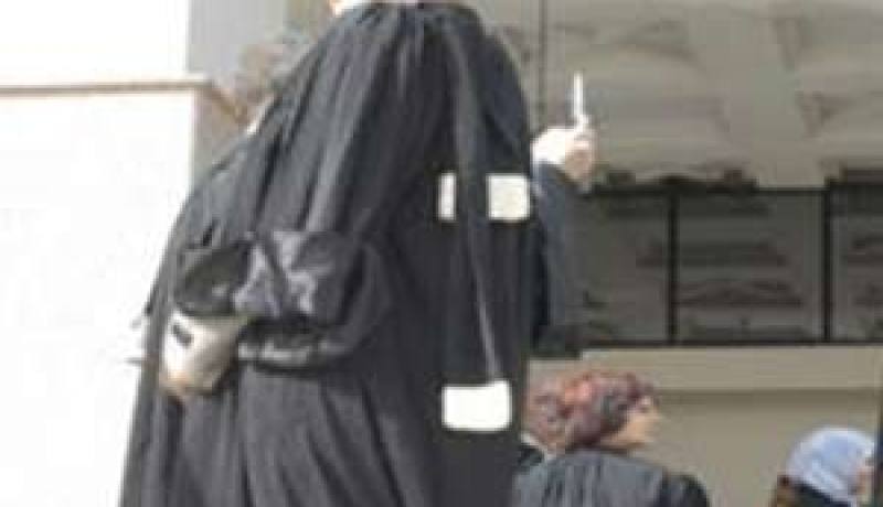 المحامون في وقفة احتجاجية للمطالبة بإلغاء مشروع قانون المحاماة غدا بمحكمة سيدي امحمد
