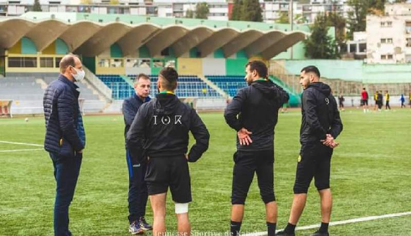 بالصور.. لافان يحل بتيزي وزو ويجتمع بعناصر شبيبة القبائل