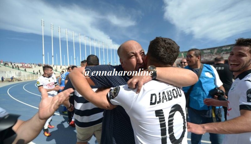 الوفاق مع الكبار.. والمولودية تنهار !