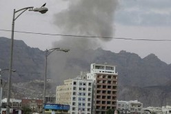 انفجار سيارة مفخخة بالقرب من البنك المركزي اليمني في عدن