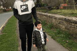 بالصور.. سليماني يستمتع بجمال مدينة نيوكاسل رفقة إبنه