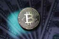 بتكوين تقفز 100 بالمئة بعد أن هوت لأدنى مستوى