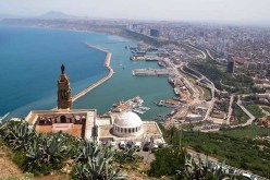 وهران: الشروع في عملية تزفيت وتكسية طرقات المدينة